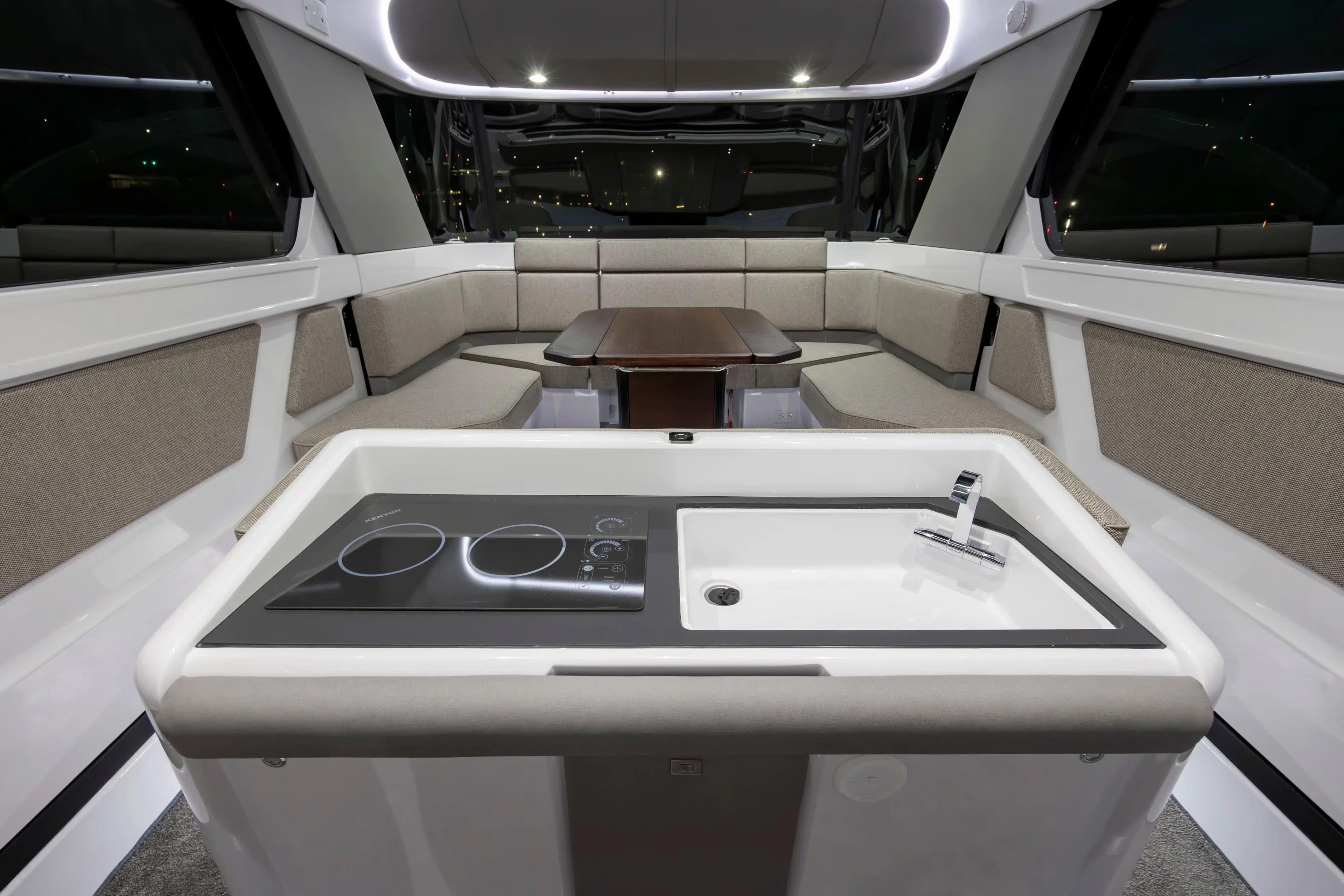 2031 Power Yachts DTEK Outage for Sale in Paris, FR Aft Cabin 4