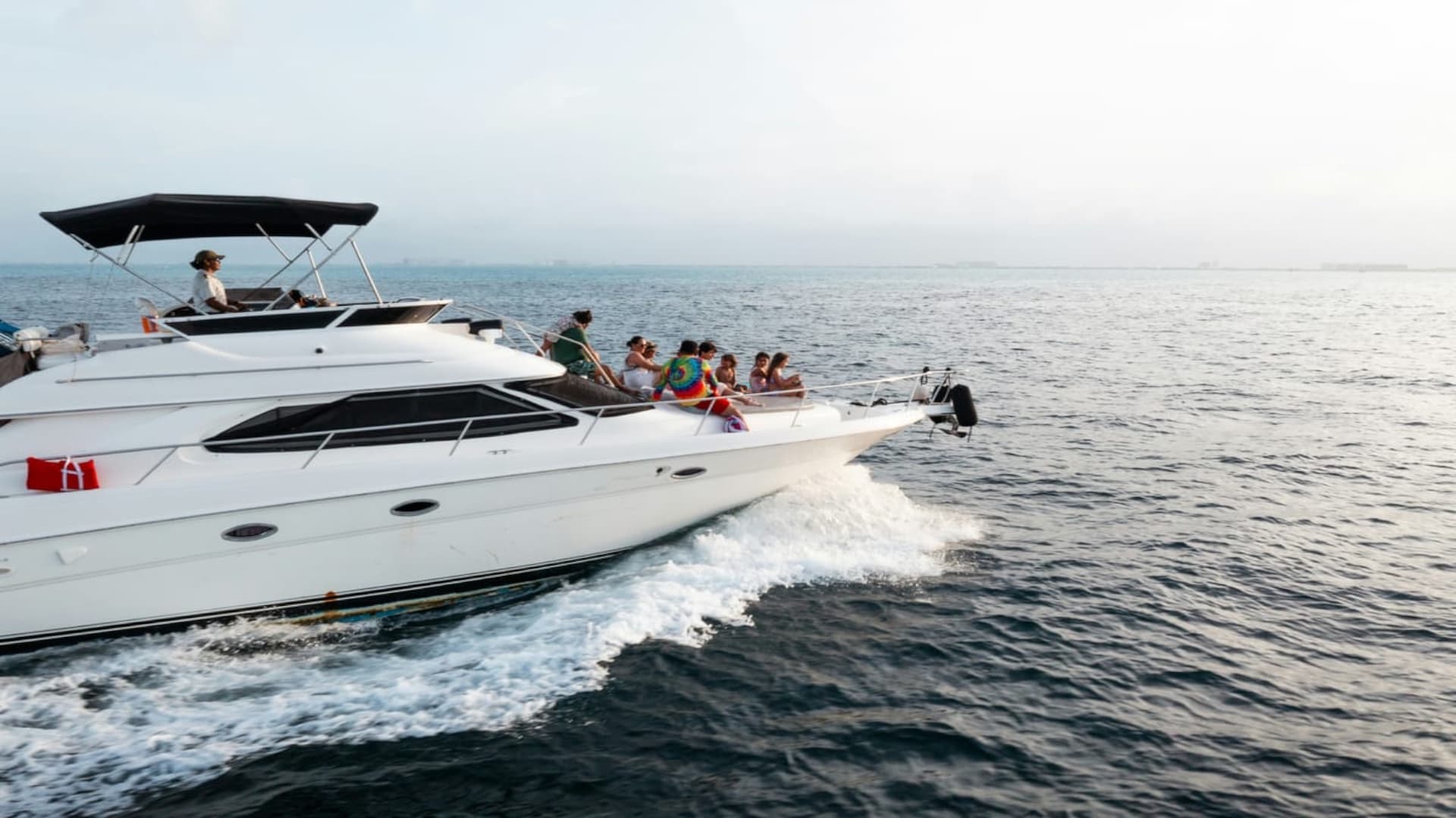 2029 FishYachts2 powet test on Display in US, US Bowrider 3