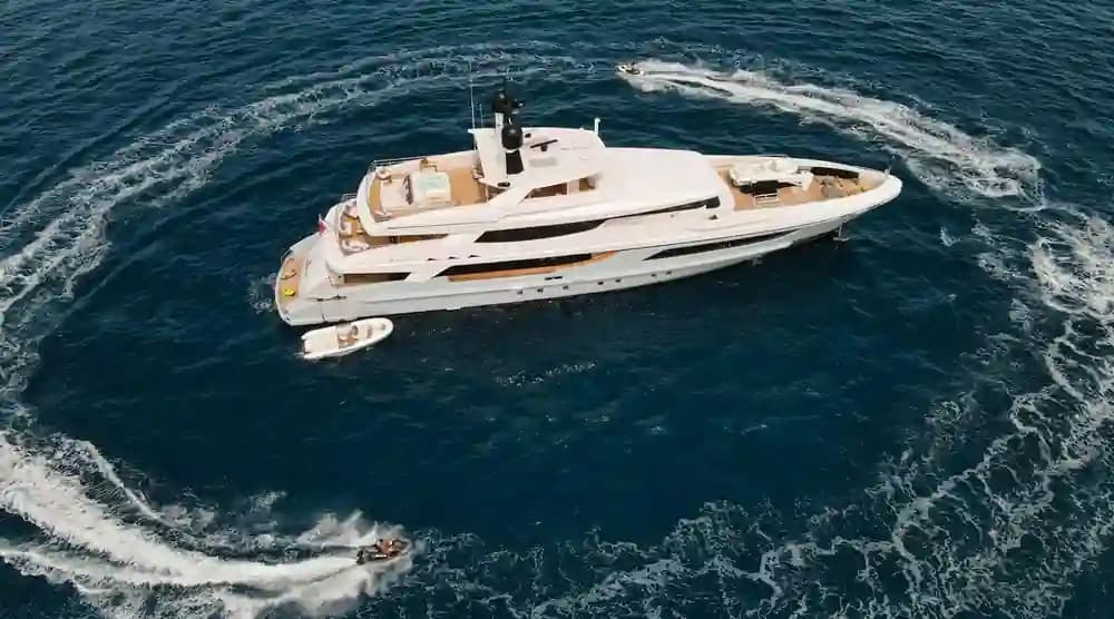 2031 Power Yachts DTEK Outage for Sale in Paris, FR Aft Cabin
